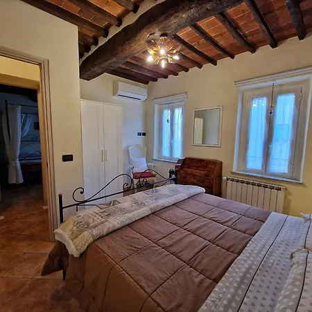 Anthea Tatil Evi Lucca