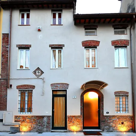 Anthea Tatil Evi Lucca